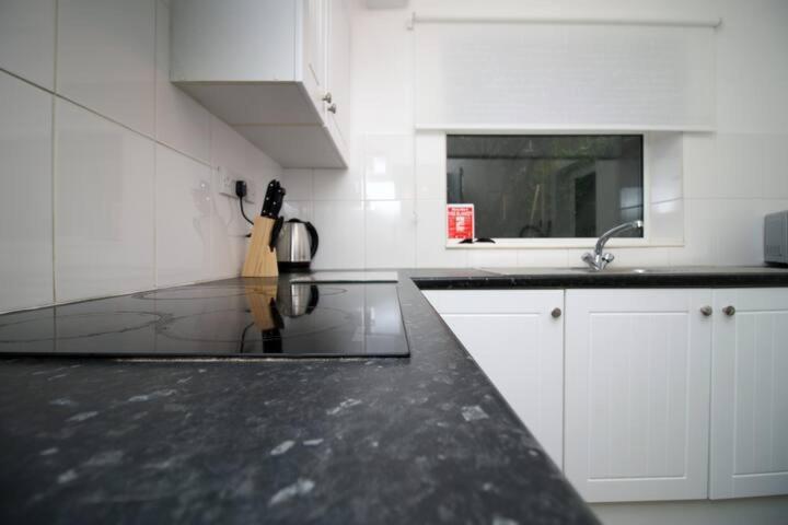 City Centre, Parking, Smart Tv'S In All Rooms Swansea Ngoại thất bức ảnh