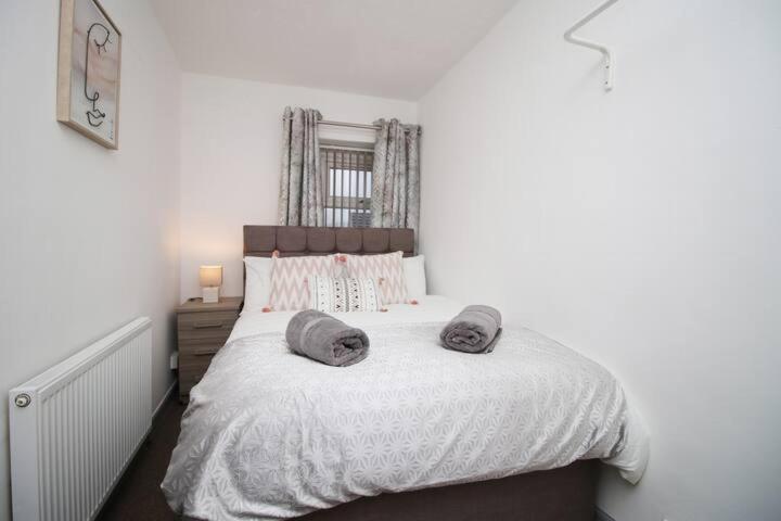 City Centre, Parking, Smart Tv'S In All Rooms Swansea Ngoại thất bức ảnh